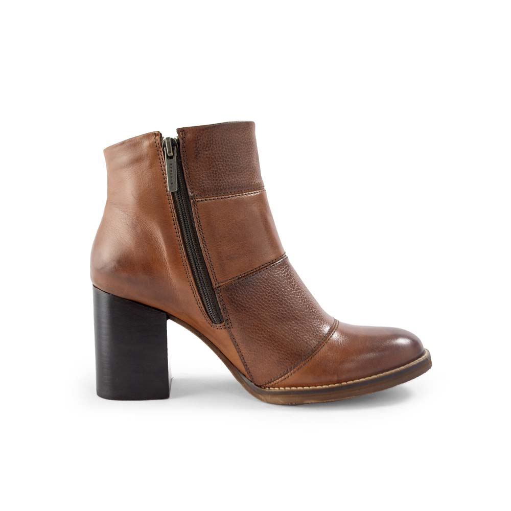 Botin Bruno Ferrini EB21809 Cobre