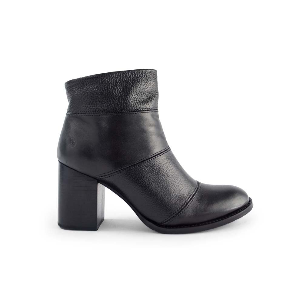 Botin Bruno Ferrini EB21809 Negro